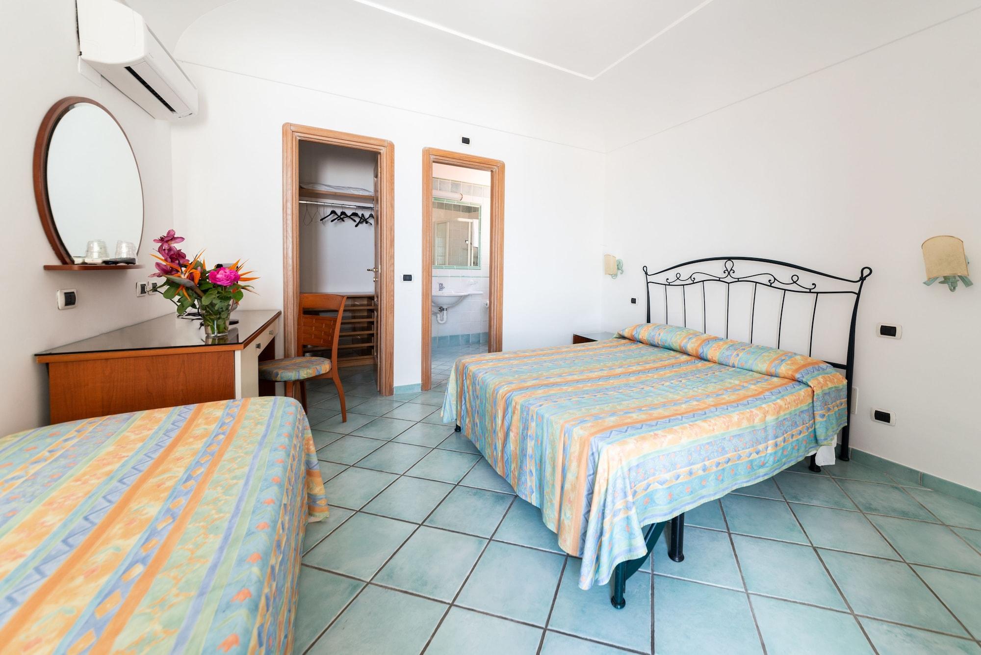 La Capannina - Hotel & Apartments Ischia Exterior photo