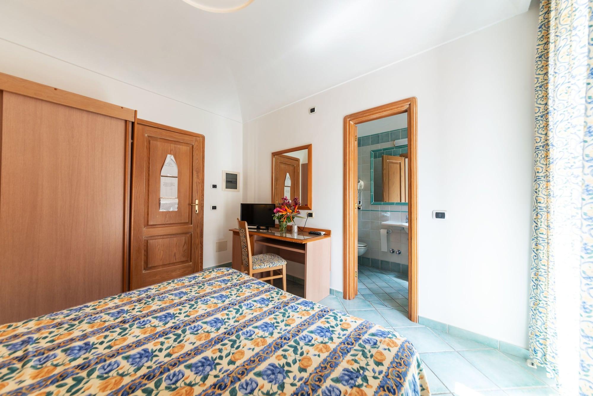 La Capannina - Hotel & Apartments Ischia Exterior photo
