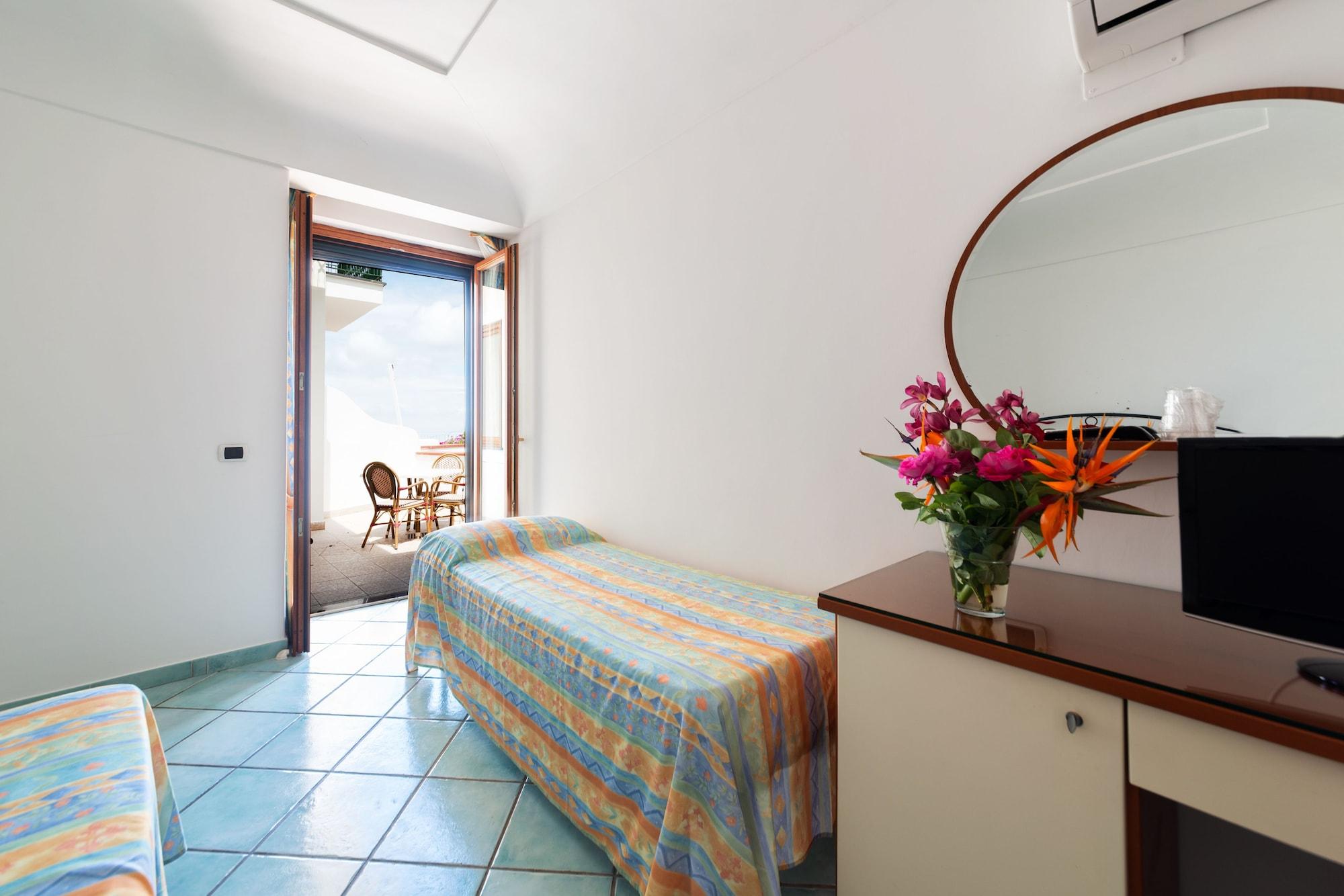La Capannina - Hotel & Apartments Ischia Exterior photo
