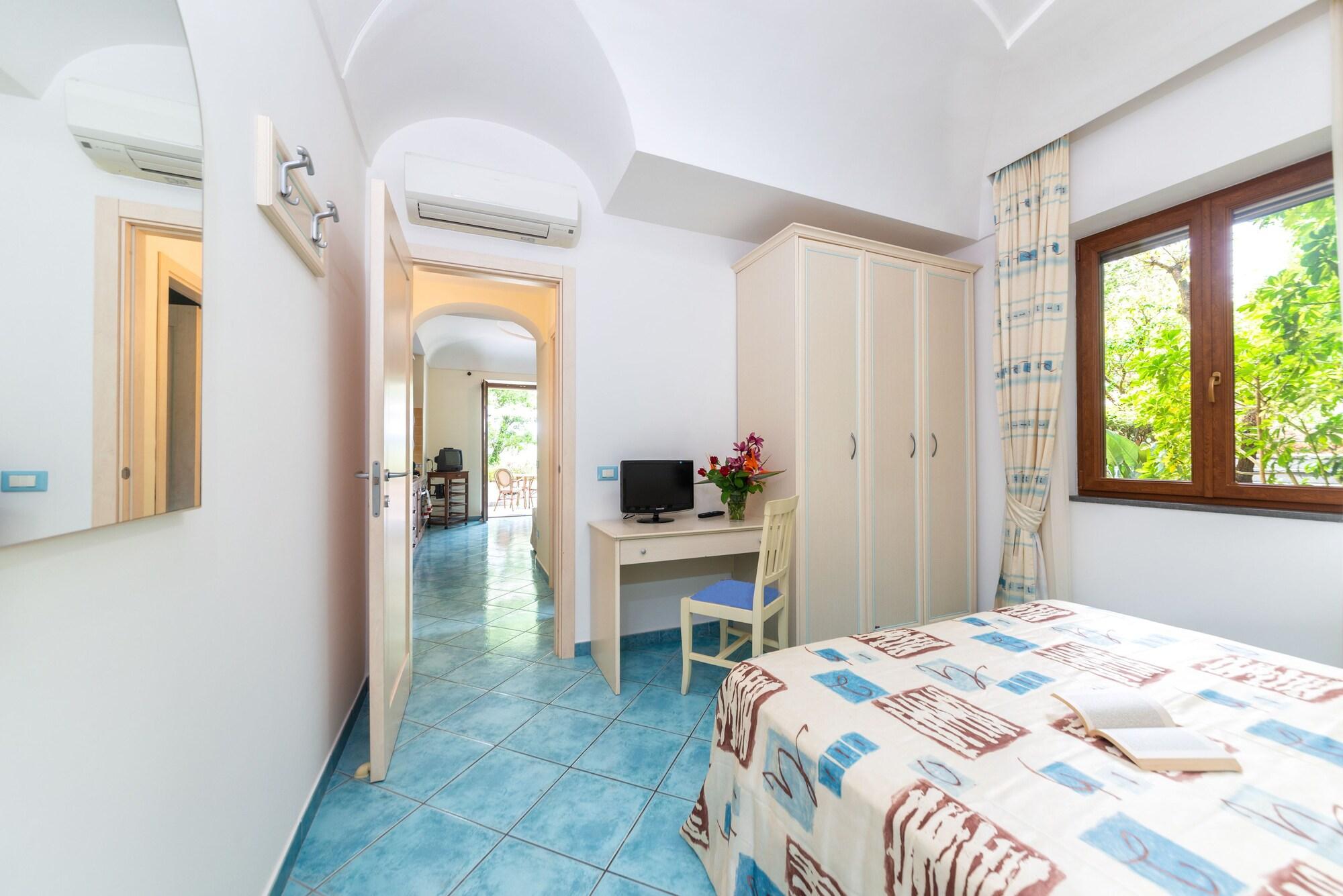 La Capannina - Hotel & Apartments Ischia Exterior photo