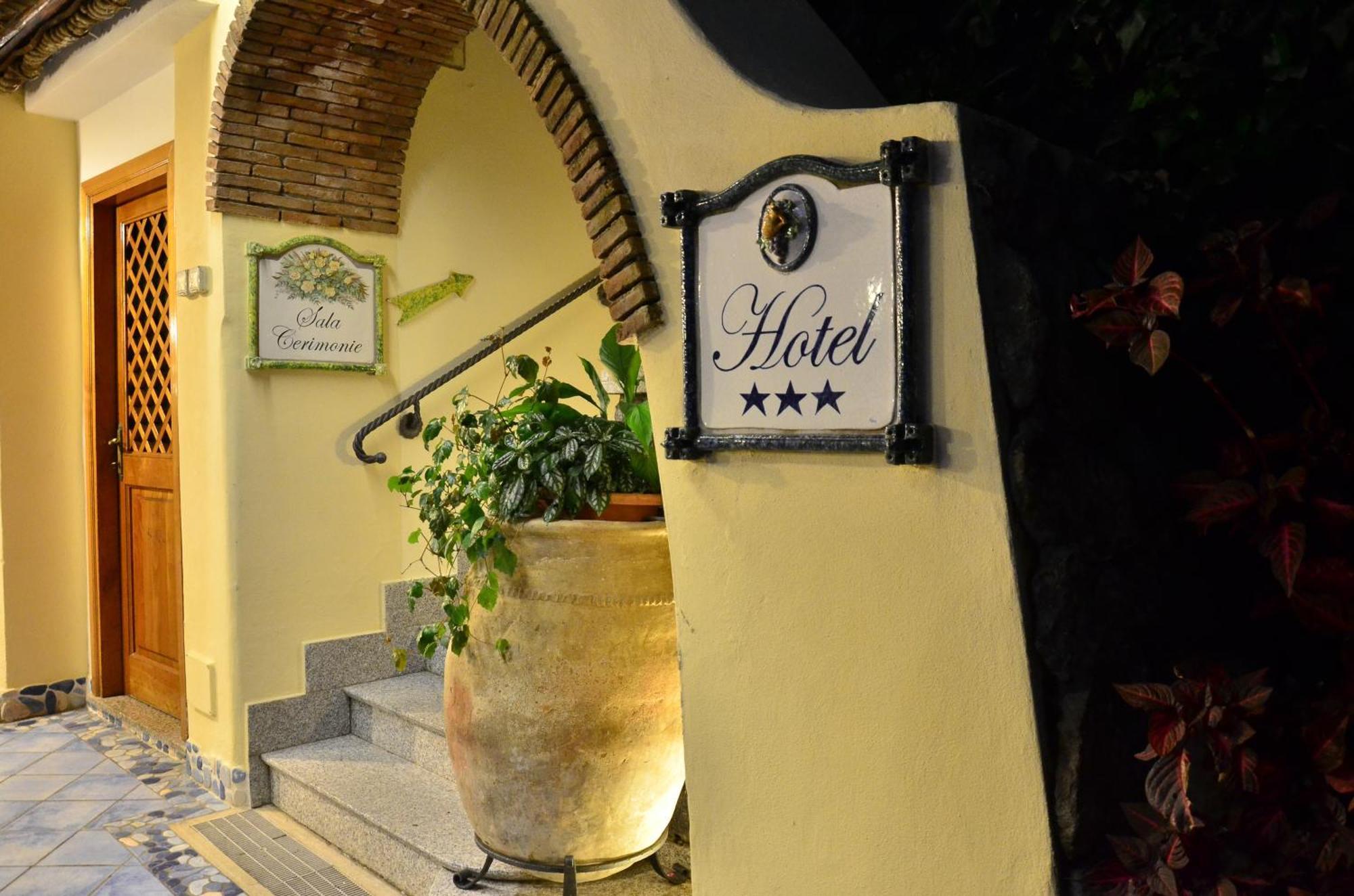La Capannina - Hotel & Apartments Ischia Exterior photo