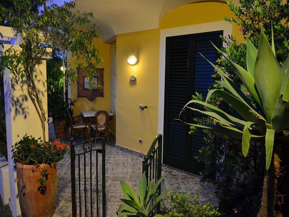 La Capannina - Hotel & Apartments Ischia Exterior photo